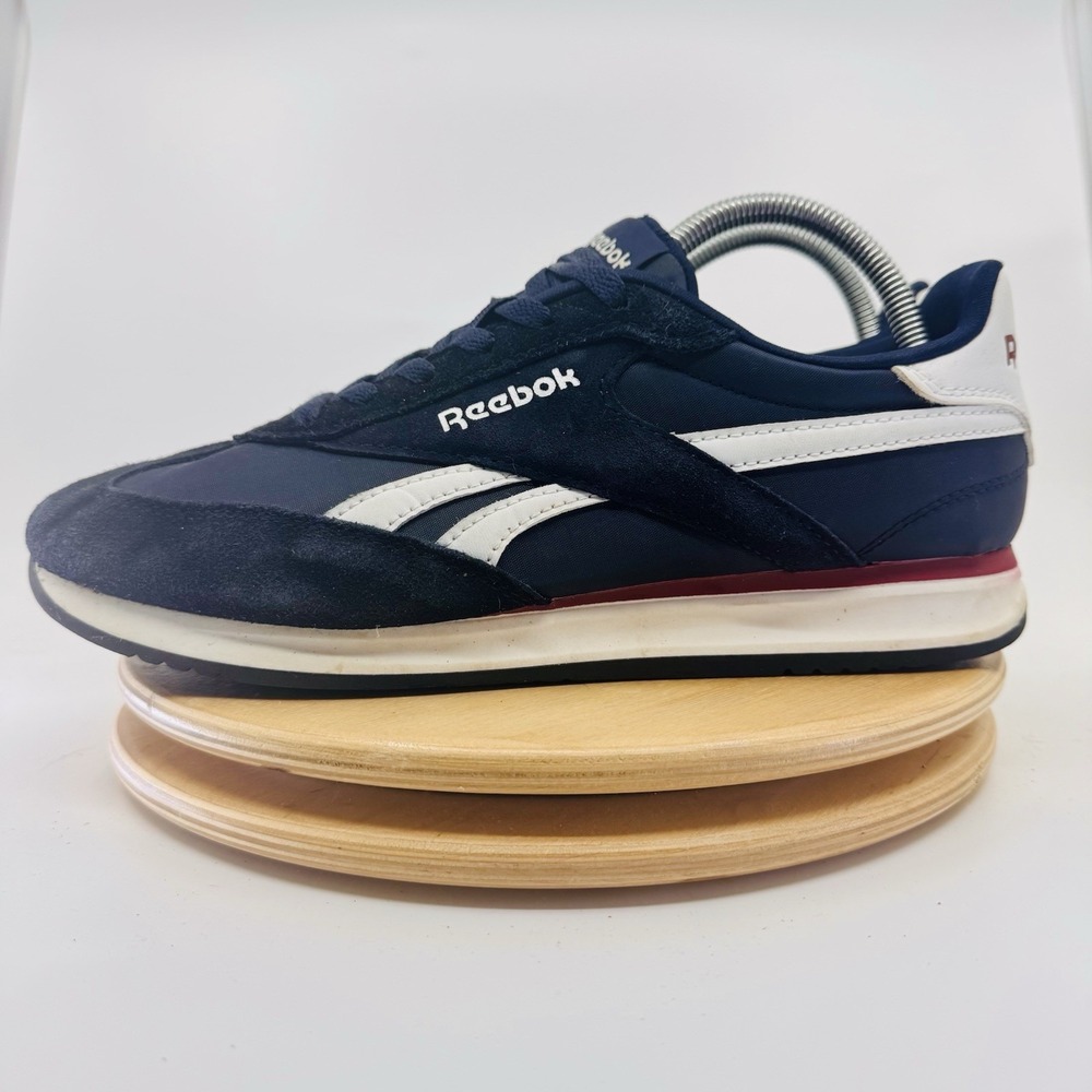 Reebok Unisex World 70 Sneakers Mens 9.5 Navy Blue  Retro Athletic Shoes